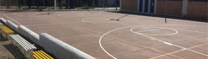 El projecte Match Inclusion ha remodelat la pista de Sant Pere de Banyoles i inaugura una lligueta esportiva